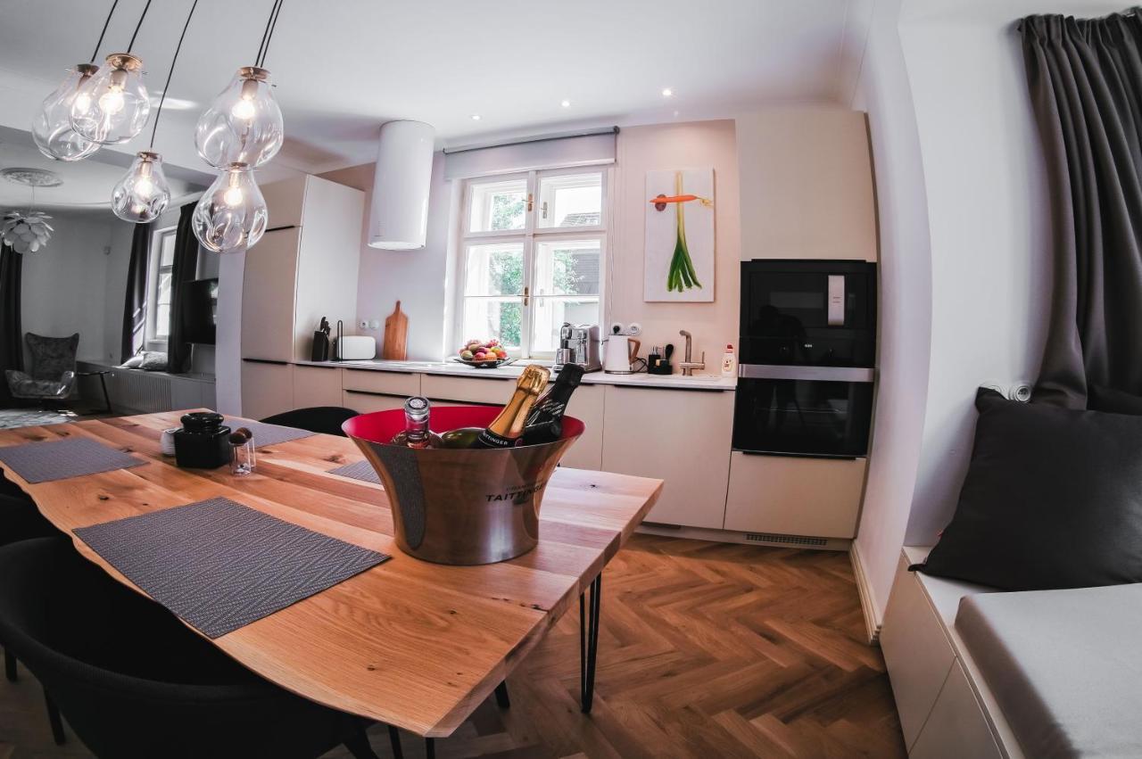 Vila Prazska Vrchlabí Buitenkant foto